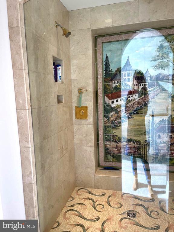 Building Photo - 28 Main St