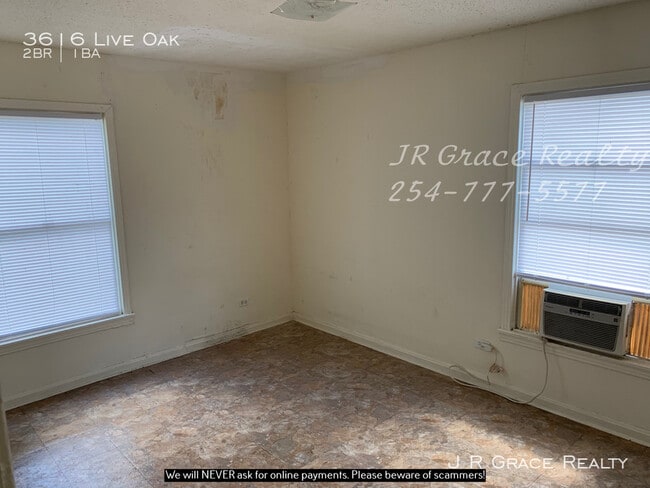 Building Photo - 3616 Live Oak