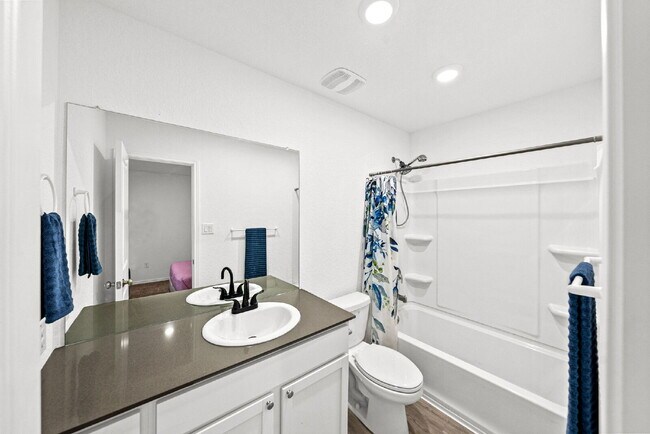Building Photo - Where Modern Style, Cozy Living, and Effortless Comfort Come Together Perfectly
