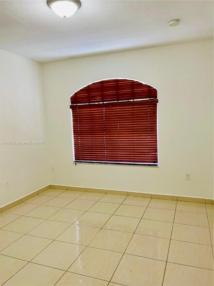 Building Photo - 20125 NW 78th Pl