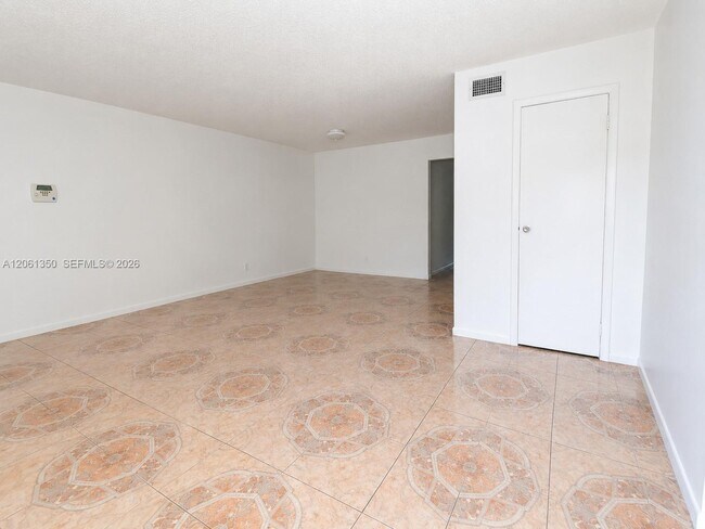 Building Photo - 2634 NW 60th Way