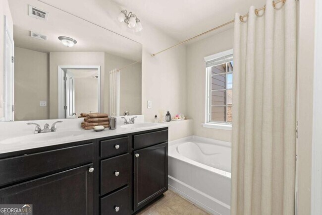 Building Photo - 2365 Bellyard Dr