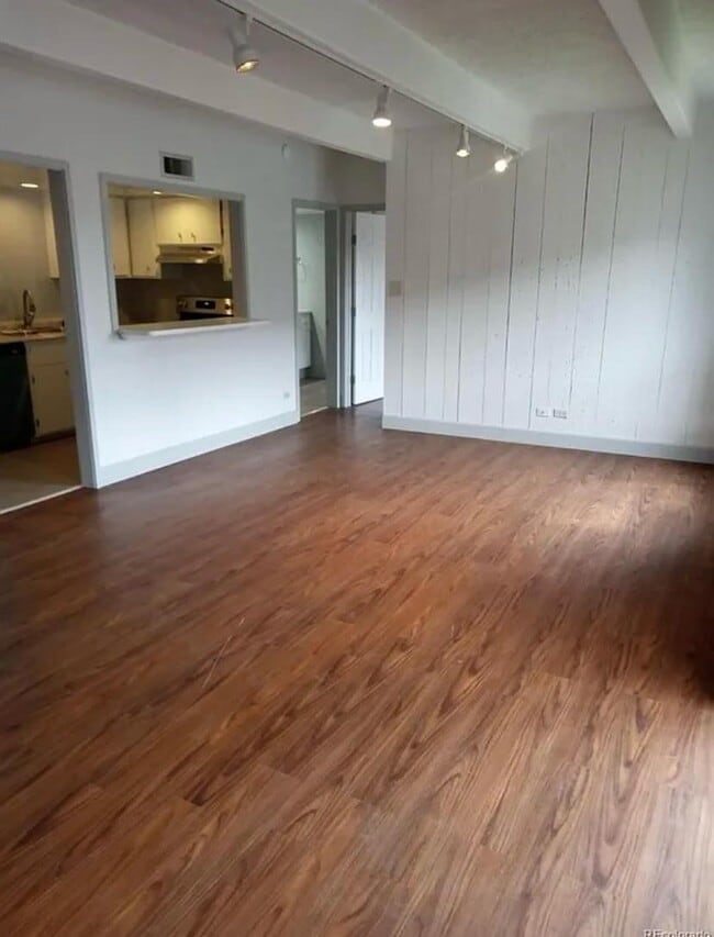 Building Photo - 9995 E Harvard Ave