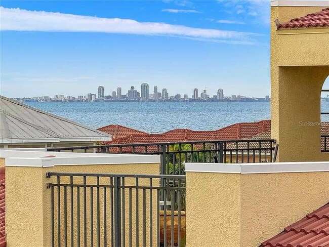 Building Photo - 6418 Margarita Shores Ln