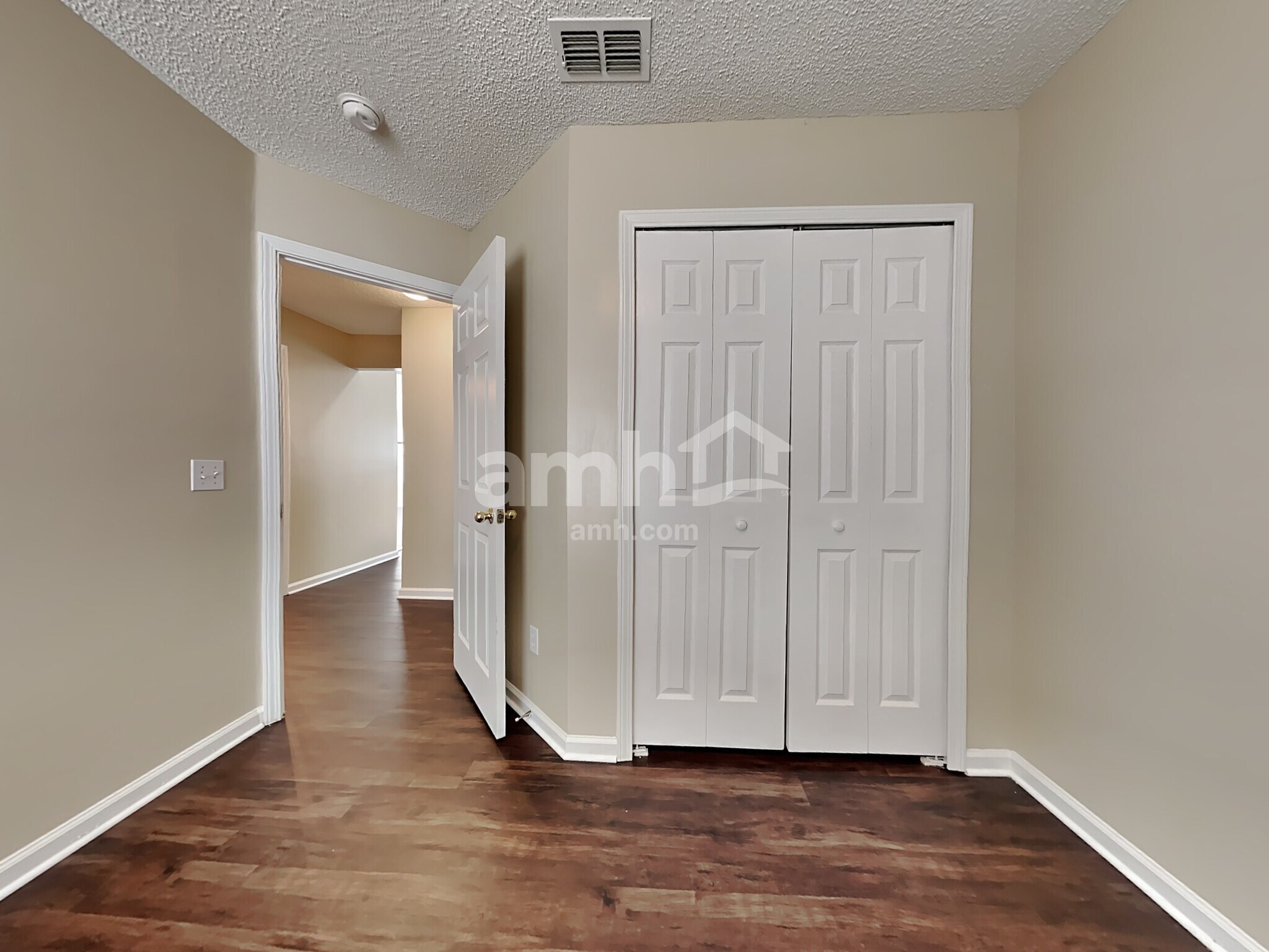 Building Photo - 13958 Devan Lee Dr N