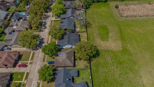 Primary Photo - 6219 Canada Dr