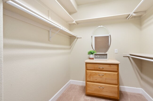 Building Photo - 4101 Crittenton Ln