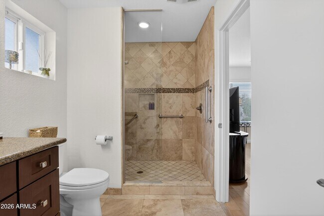 Building Photo - 1128 E Rowlands Ln