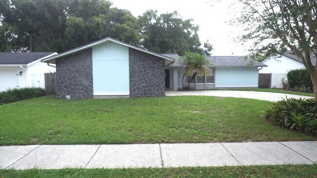 Building Photo - 17839 Sunrise Dr