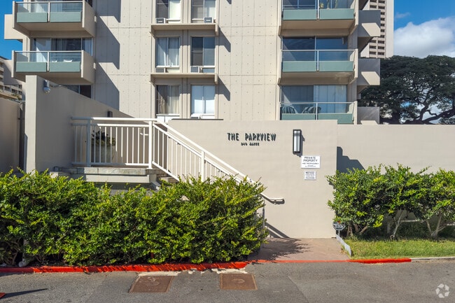 Building Photo - The Parkview