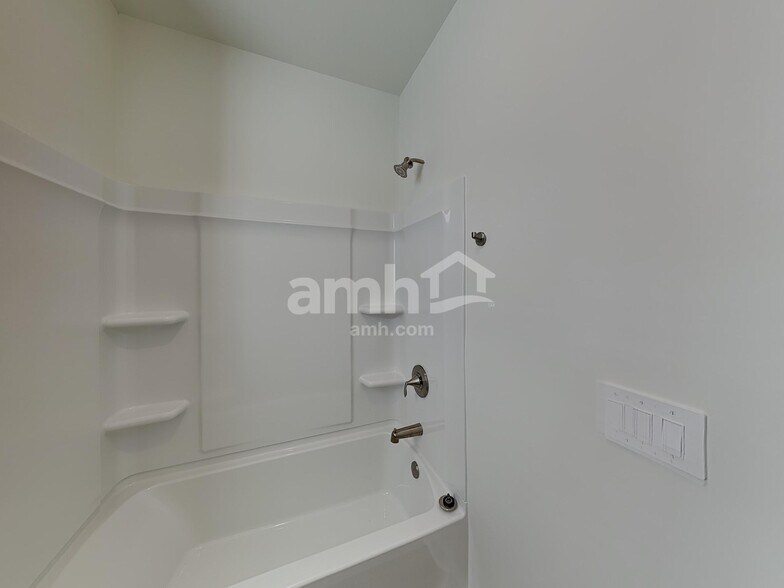 Building Photo - 3505 Shane Hill Rd SW