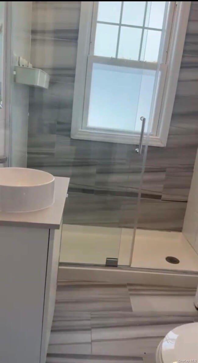 Building Photo - 9 Minetta Pl