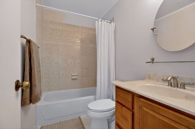 Building Photo - 5619 Vantage Point Rd