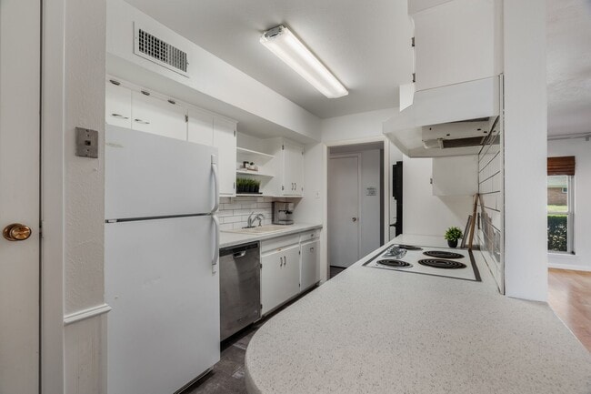 Building Photo - 509 Wilshire Dr