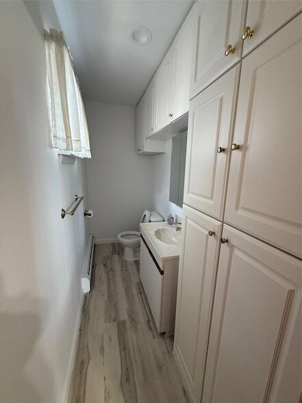 Building Photo - 1608 Cherry Hill Dr