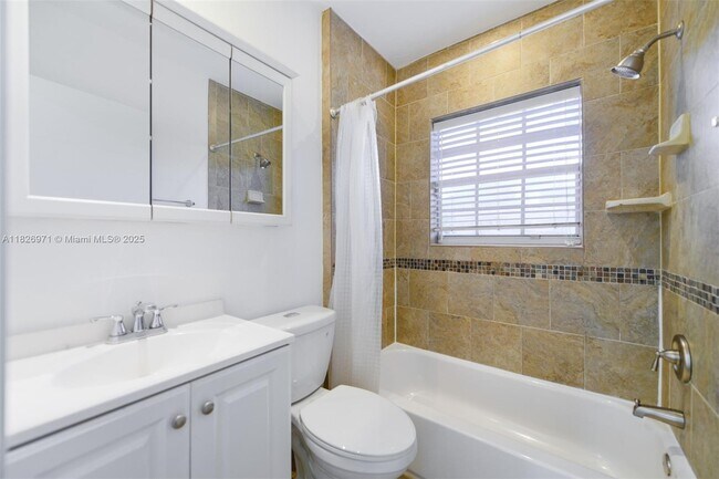 Building Photo - 6290 SW 70th St