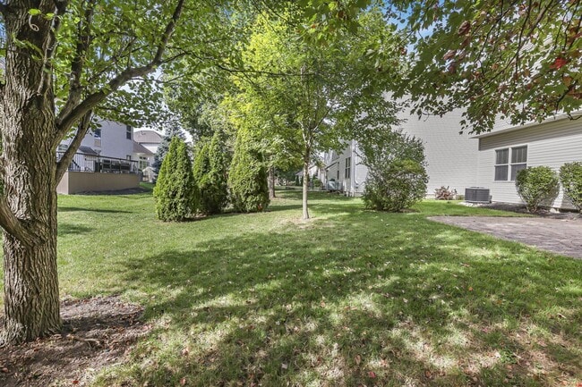 Building Photo - 3825 Delwood Dr