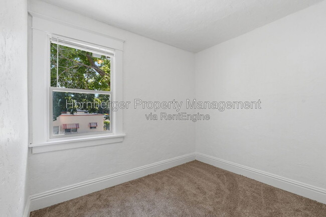 Building Photo - 1509 N Wall St