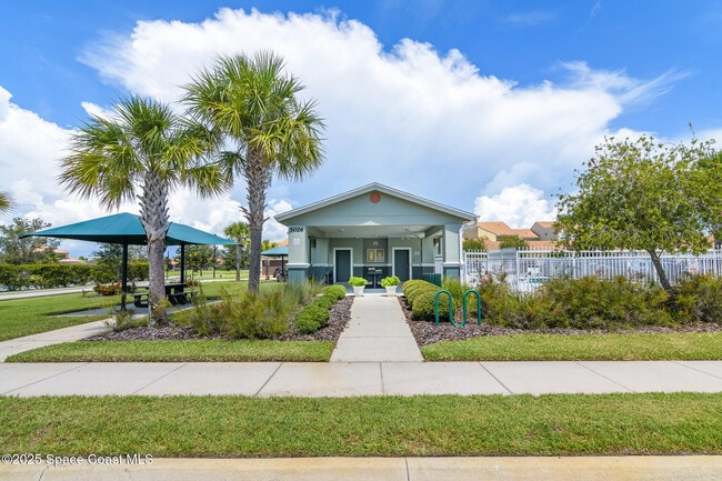 Building Photo - 3325 Sedge Dr