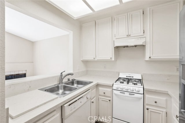 Building Photo - 83 Gaviota