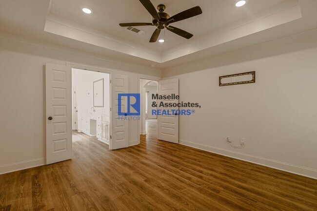 Building Photo - 3 Bed/2 Bath Home in Silver Ridge