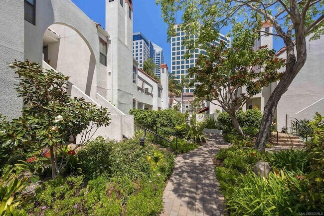 Building Photo - 701 Kettner Blvd