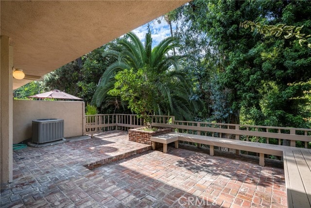 Building Photo - 838 Glenwood Cir