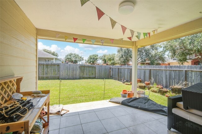 Building Photo - 17231 Hollow Sands Ct
