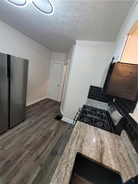 Building Photo - 3568 Beechwood Blvd