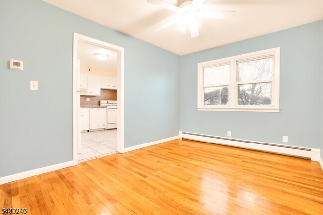 Building Photo - 726 Gates Terrace