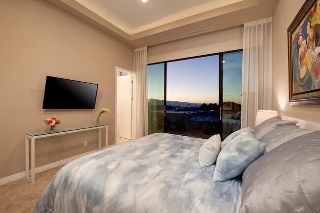 Building Photo - 661 Dragon Peak Dr