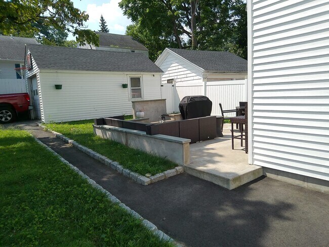 BACK ENTRANCE - 15 Overland Ave