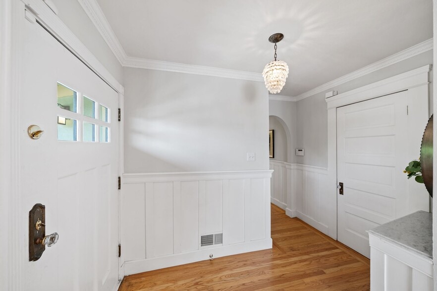 Building Photo - 35 Franciscan Way