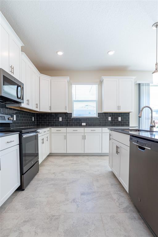 Building Photo - 12018 Grammar Ln