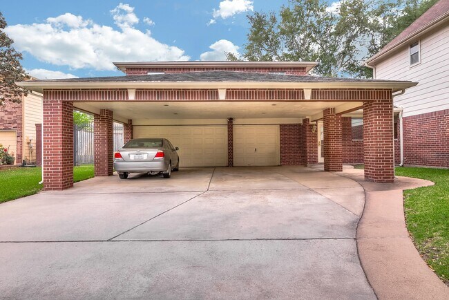 Building Photo - 17323 Jackson Pines Dr