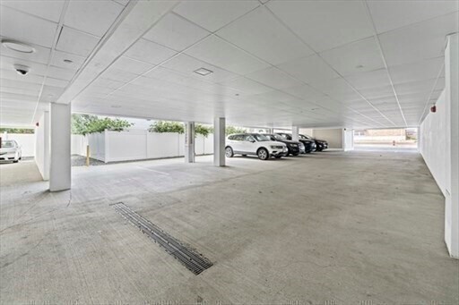 Building Photo - 1133 N Shore Rd