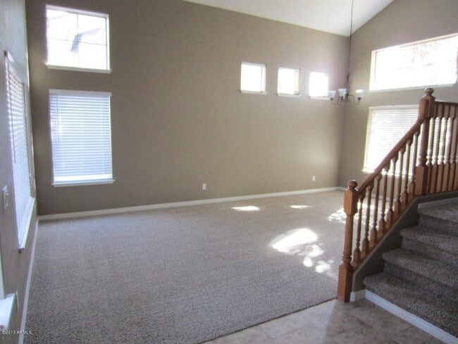 Building Photo - 3365 E Linda Ct