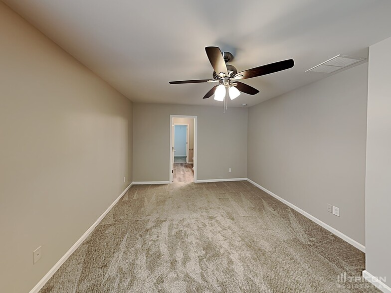 Building Photo - 419 Renown Ct