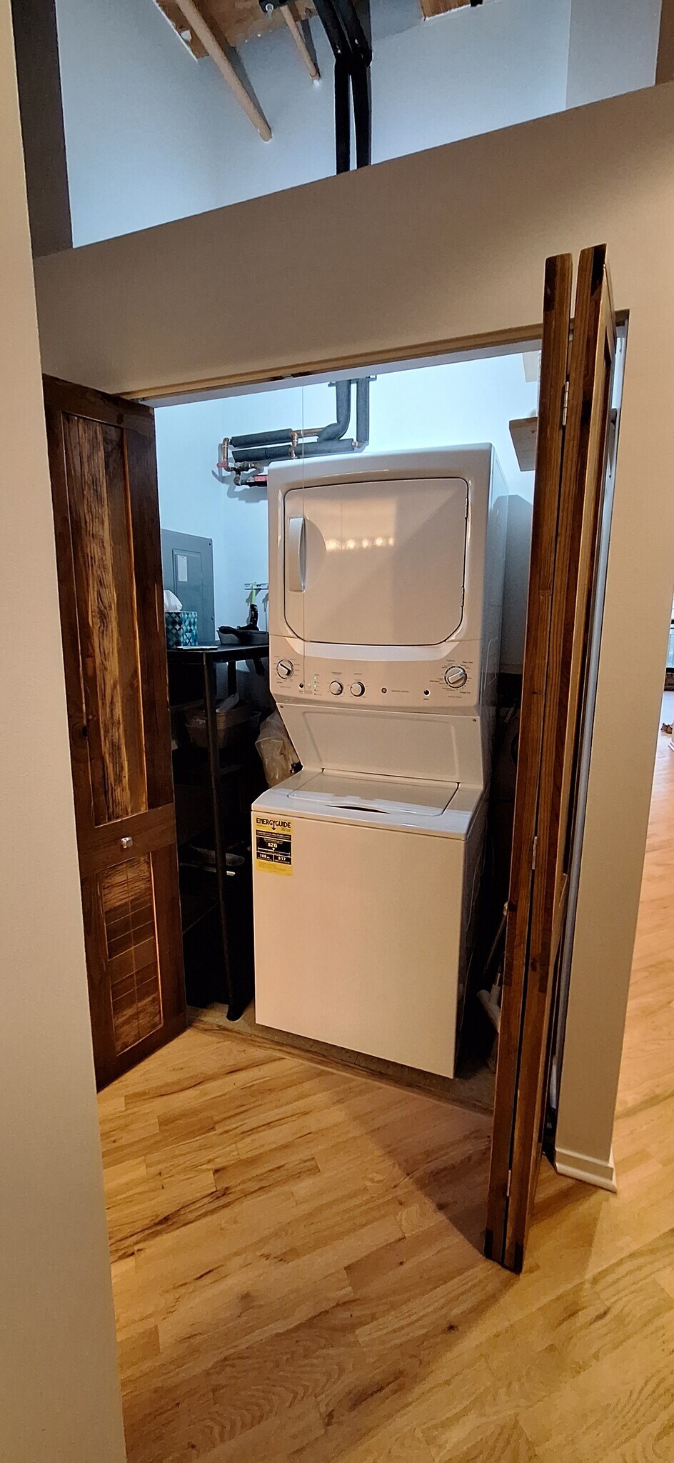 In-Unit Laundry - 226 N Clinton St