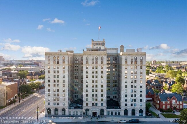 Building Photo - 15 E Kirby St