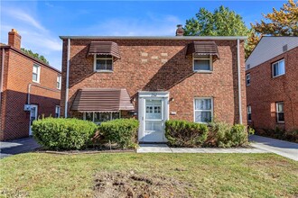 Building Photo - 251 E 200th St