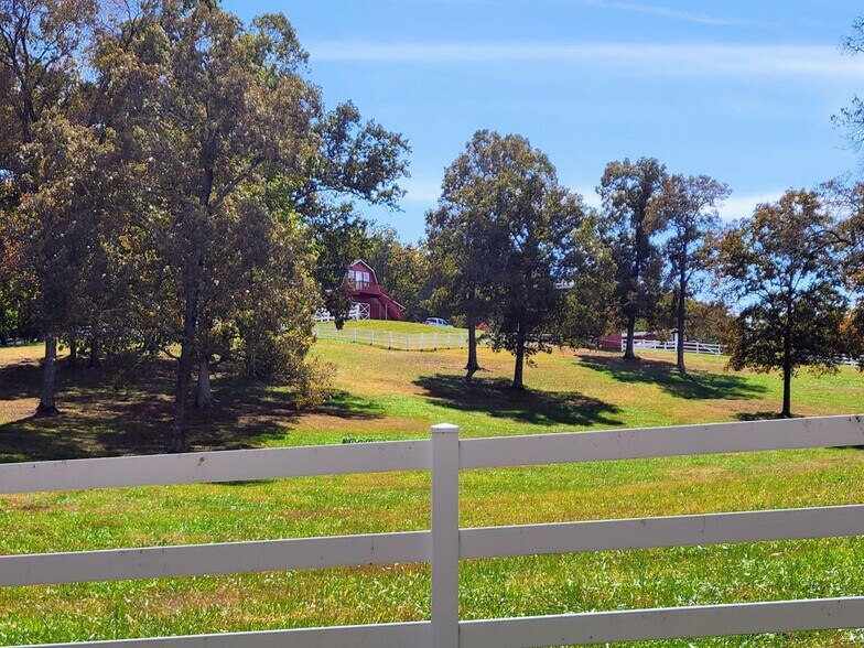 Building Photo - 4950 Hoof Beat Trail