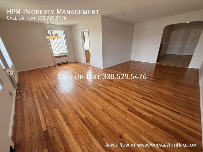 Building Photo - 3270 Warrensville Center Rd