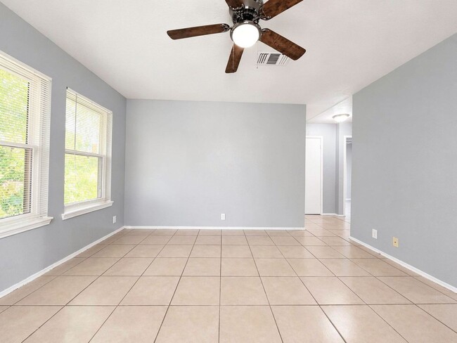 Building Photo - 4614 Gurley Ave