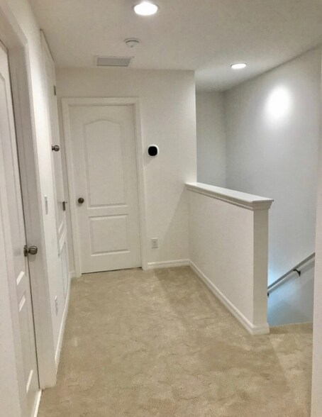 Building Photo - 386 Annabelle Way