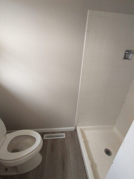 Master Bathroom - 3275 Squaw Valley Dr