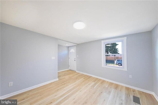 Primary Photo - 910 Butler St