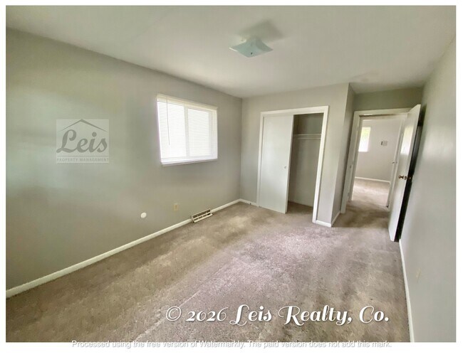 Building Photo - 400 N Owens Dr