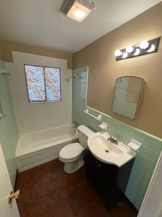 Building Photo - Southern Hills Home