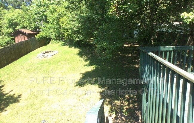 Building Photo - 8115 Bald Ridge Dr